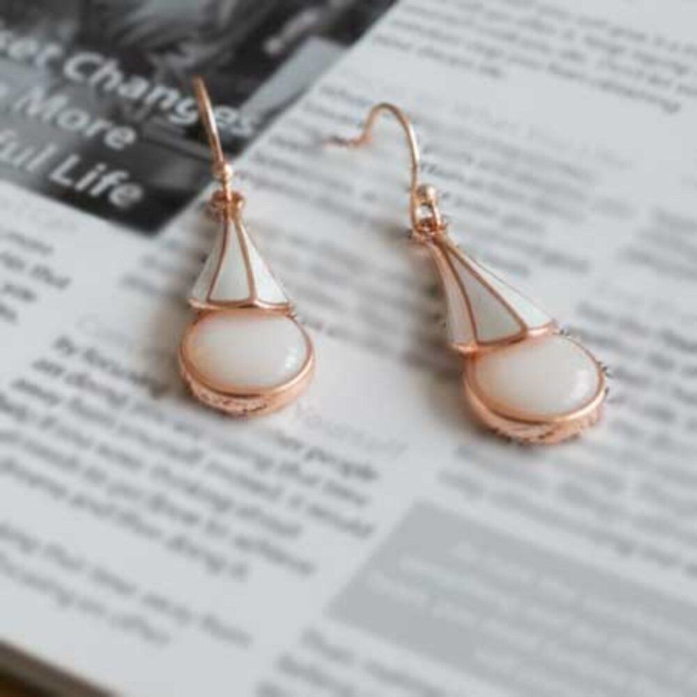 Ladies Pink Teardrop Earrings - Picture 4 of 8